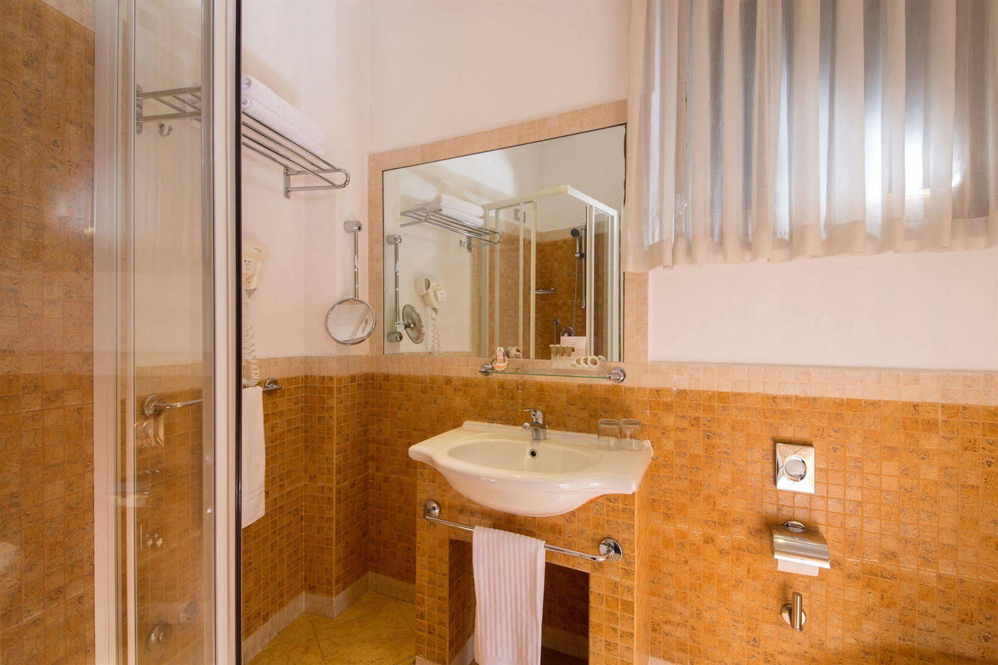 Double or Twin Room Balcony
