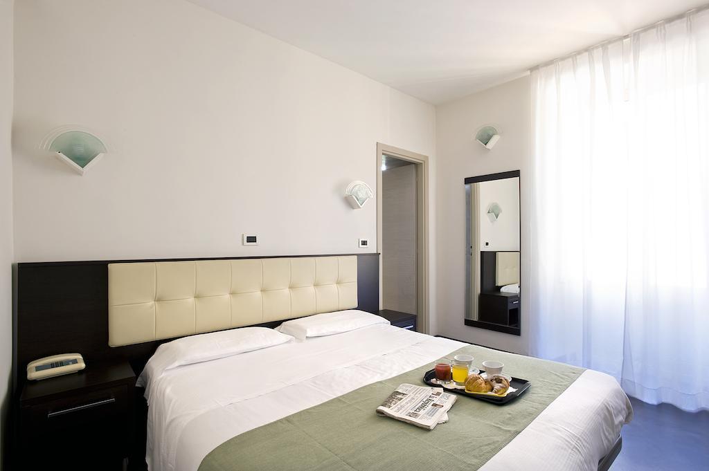 Double or Twin Room,53274019:JPEG