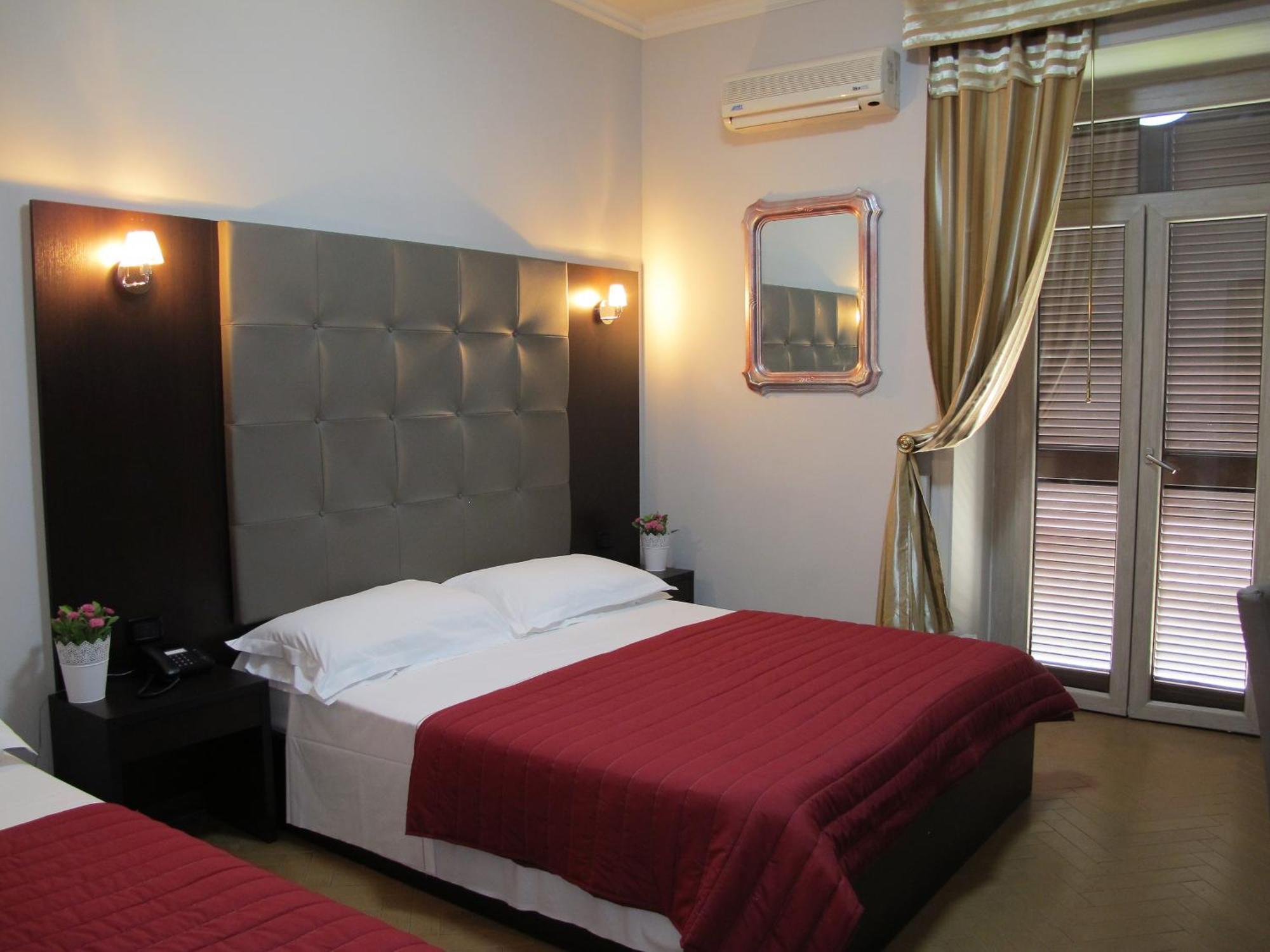 Triple Room,685737969:JPEG
