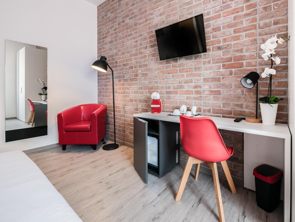 Triple Room with Private Bathroom,694396173:JPEG