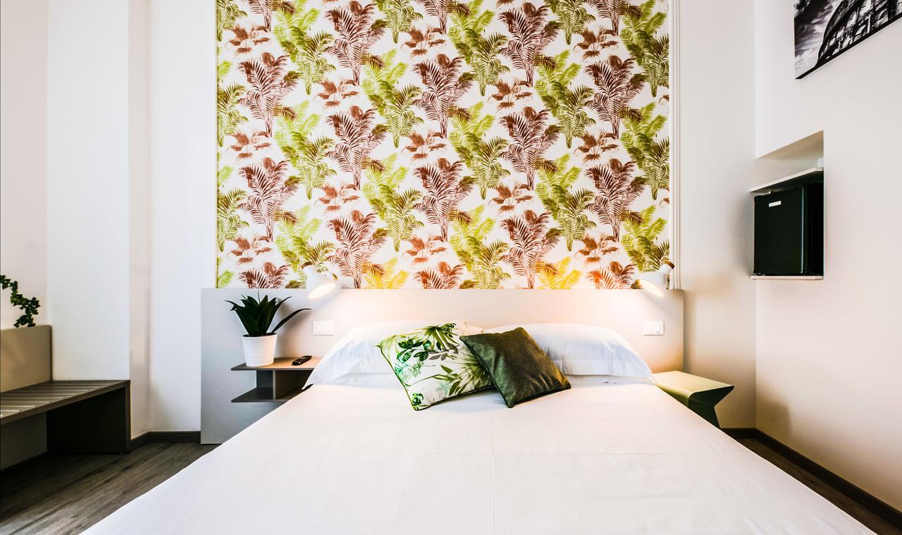Double Room with Private Bathroom,694396206:JPEG