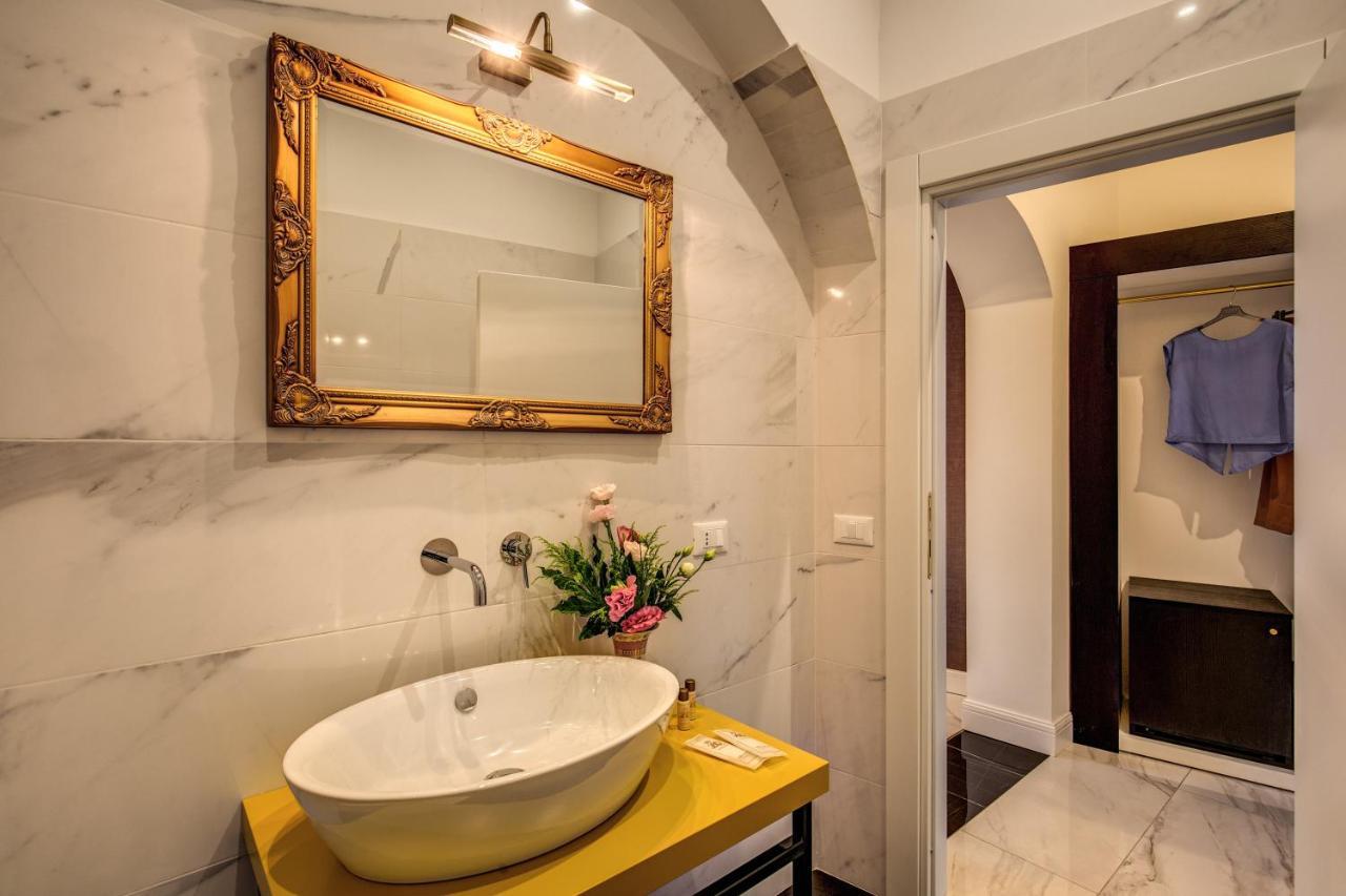 Deluxe Junior Suite,694741656:JPEG