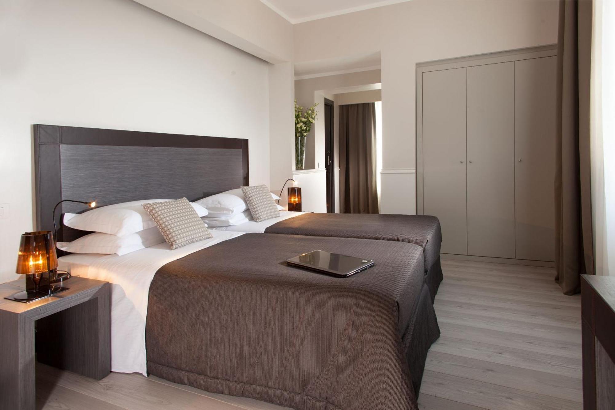 Double or Twin Room,698524365:JPEG