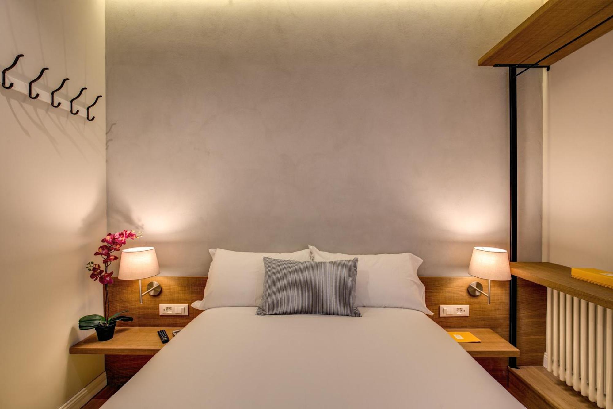 Double Room,396689307:JPEG