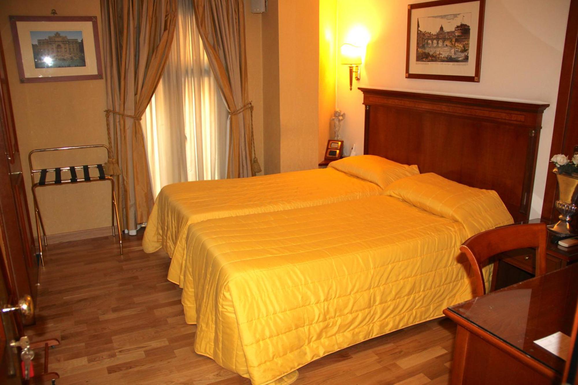 Double Room,1437465856:JPEG
