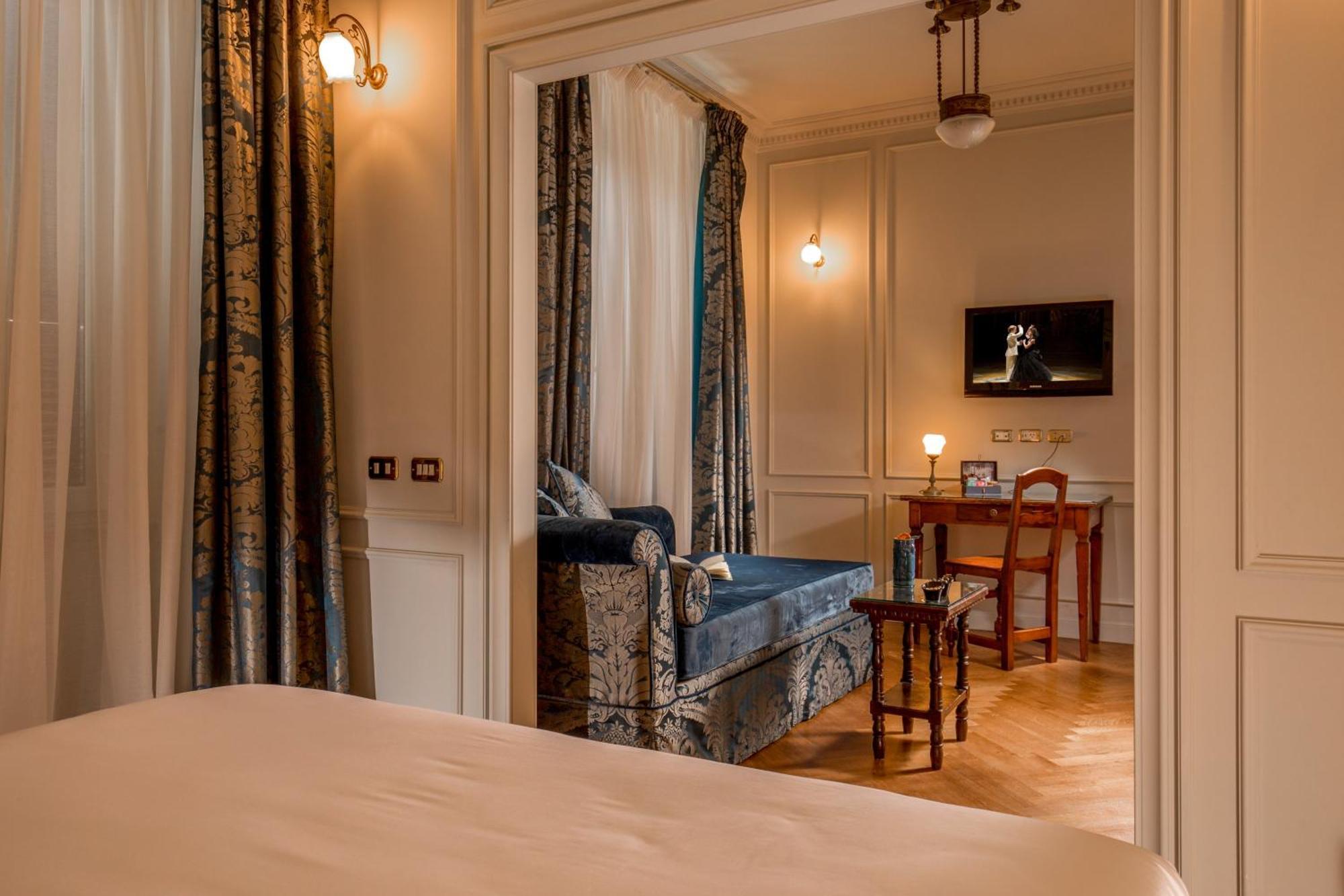 Junior Suite,1279714066:JPEG