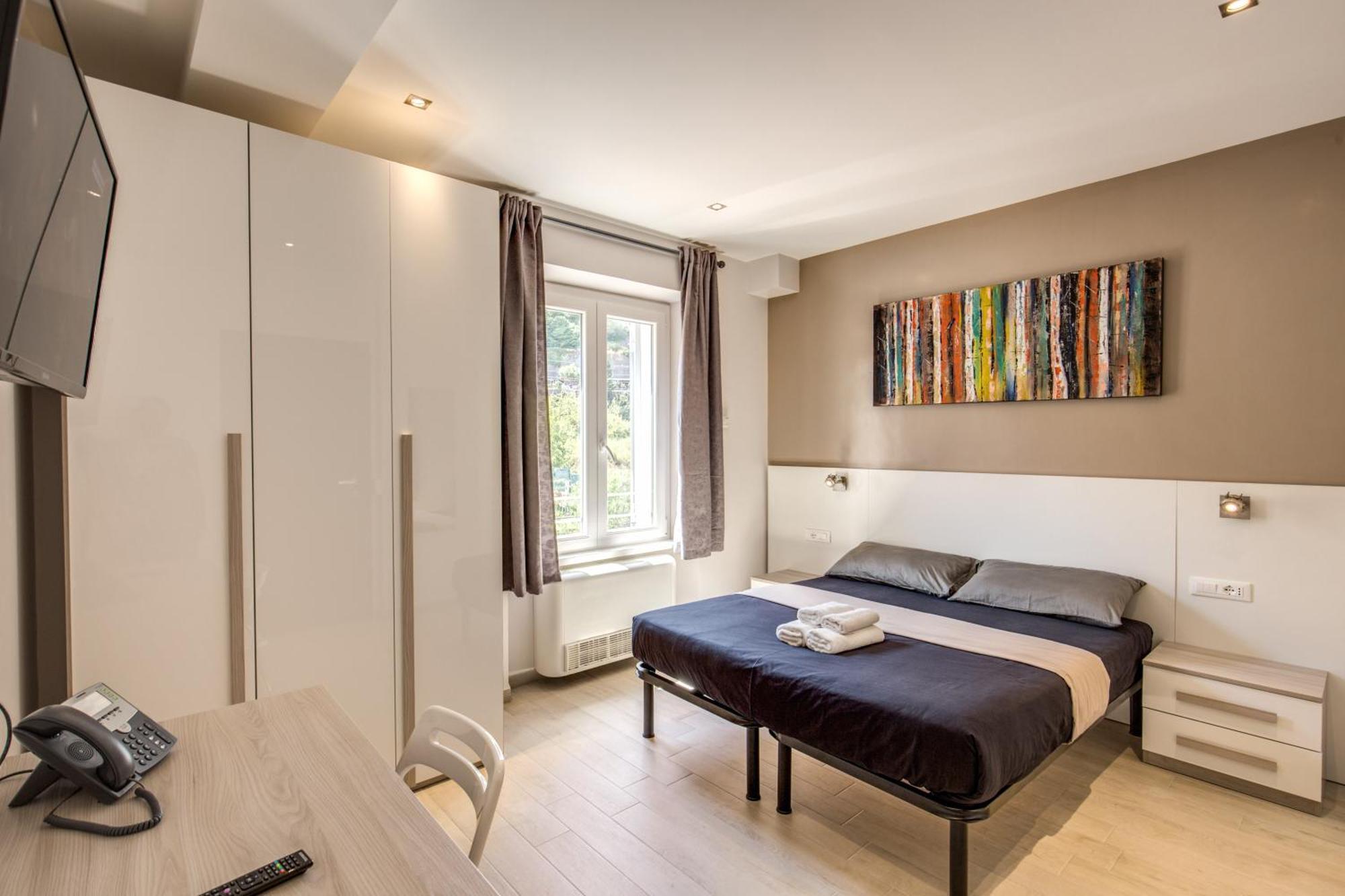 Chambre Double ou Lits Jumeaux avec Salle de Bains Privative