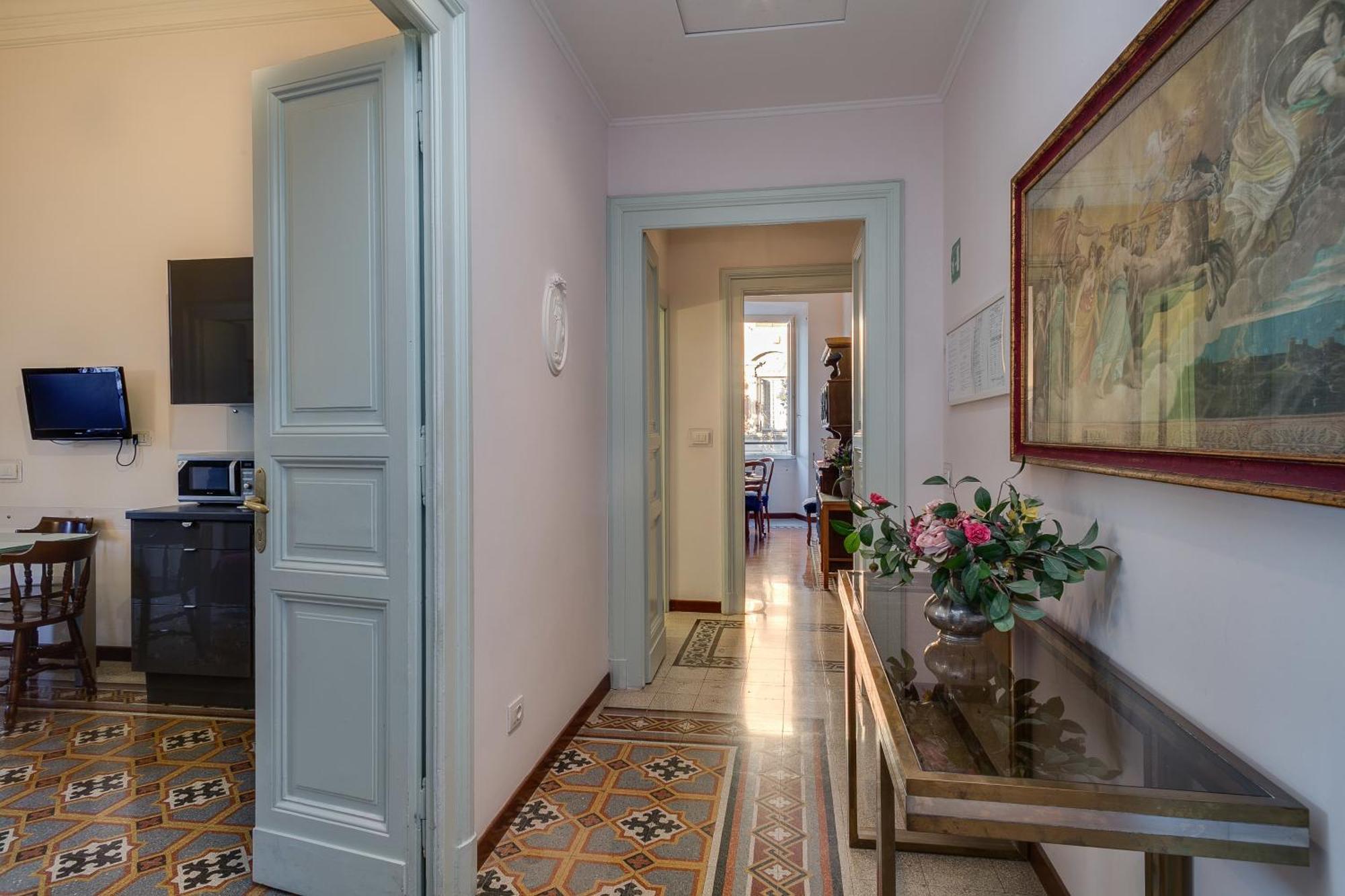 One-Bedroom Apartment,710952868:JPEG