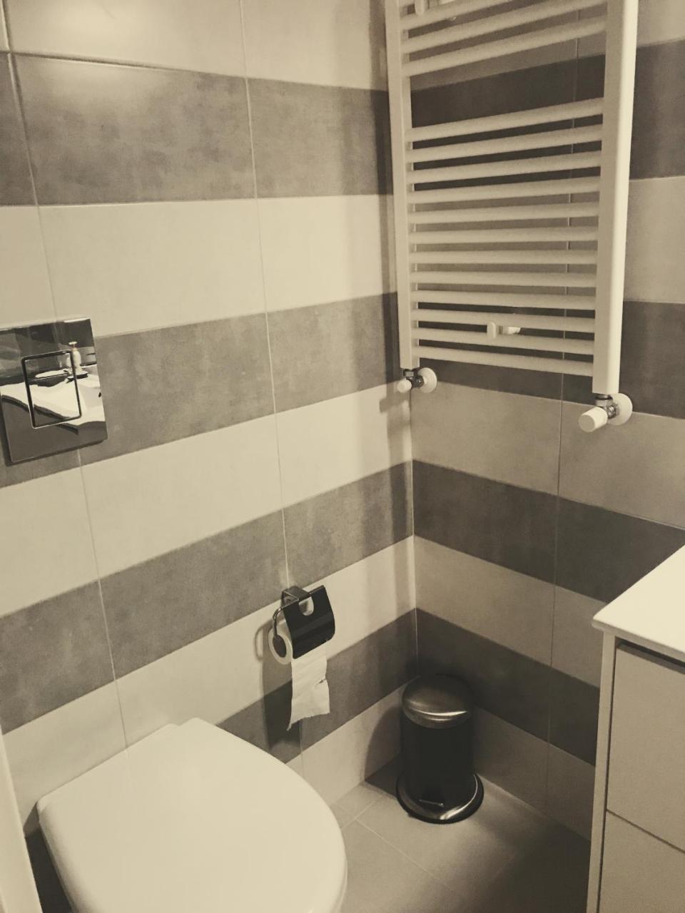 Deluxe Double or Twin Room,993005770:JPEG