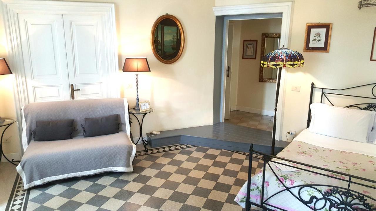 Executive Suite,728552530:JPEG