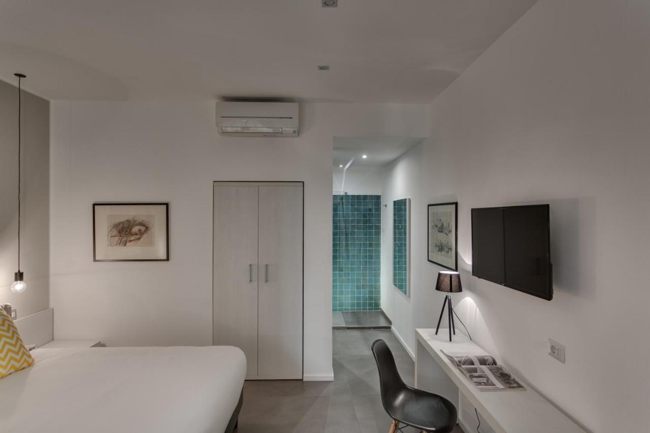 Double or Twin Room,1216096849:JPEG