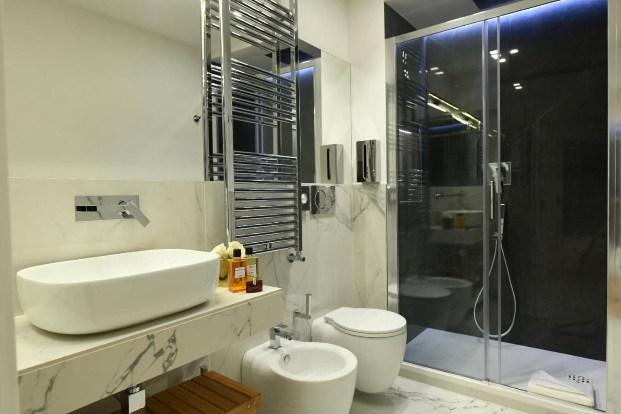 Standard Double or Twin Room,751302053:JPEG