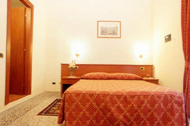 Standard Double Room,7626465:JPEG
