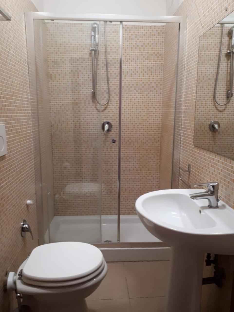 Eenpersoonskamer met Eigen Badkamer