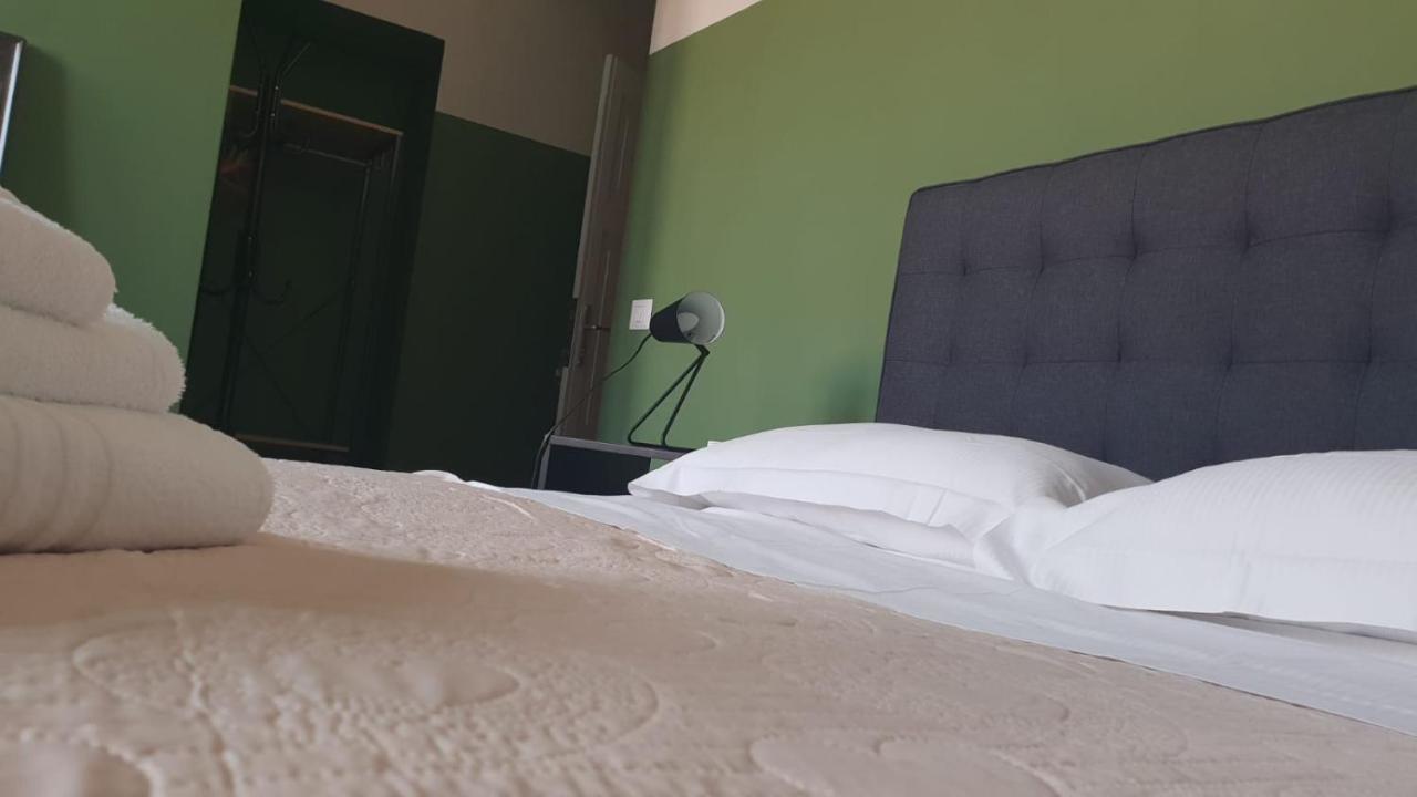 Deluxe Room,771206767:JPEG