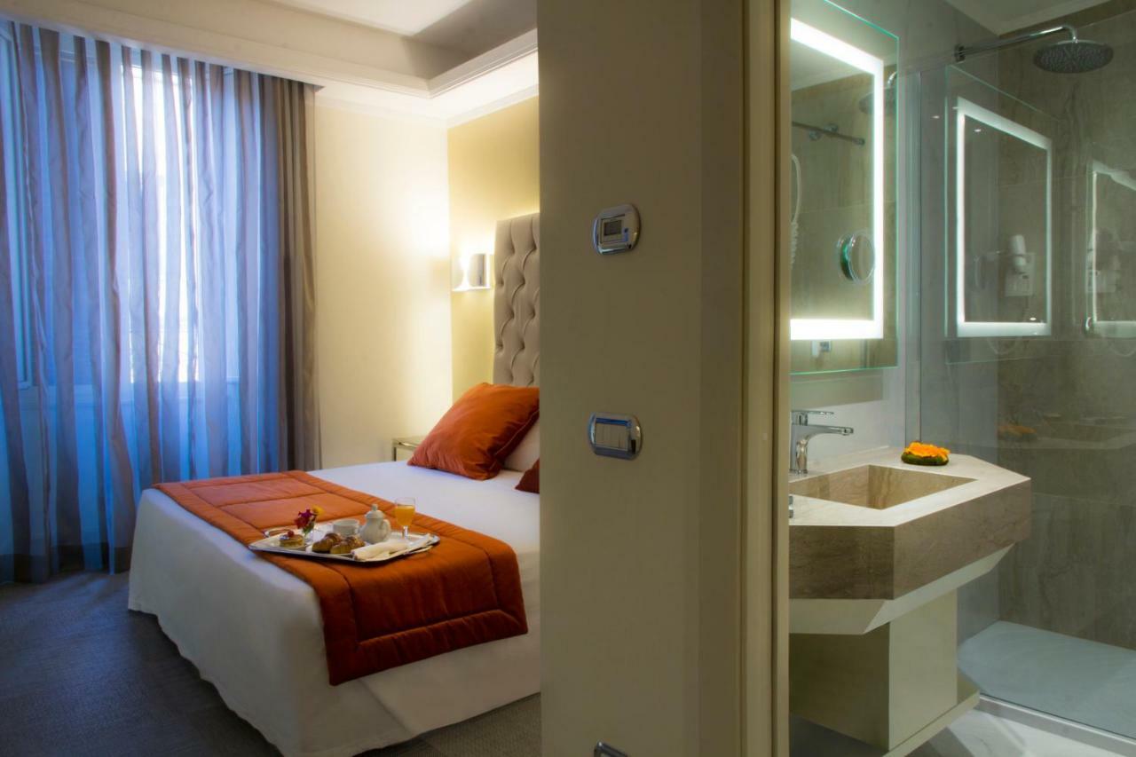 Superior Double or Twin Room,233077900:JPEG