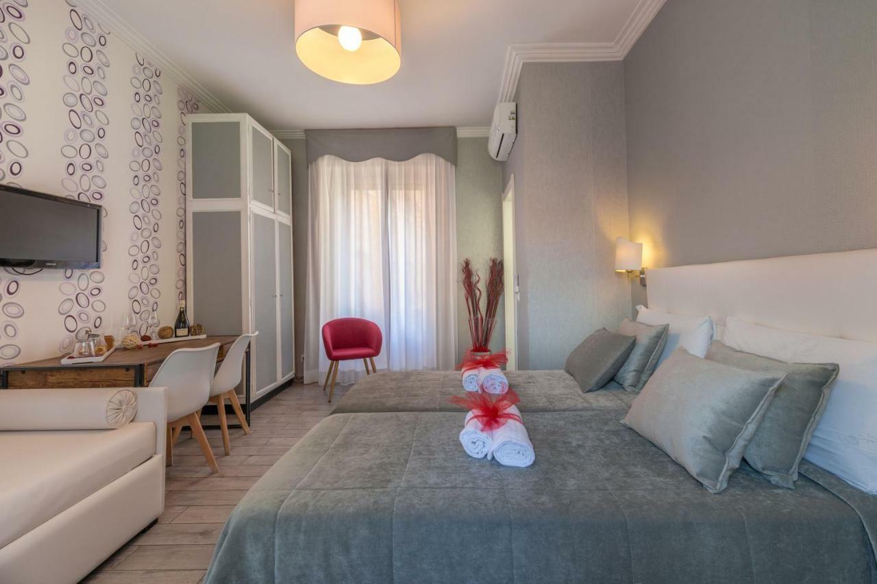 Triple Room,784347765:JPEG