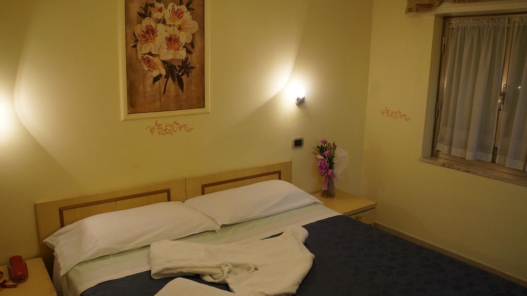 Double or Twin Room,79362210:JPEG