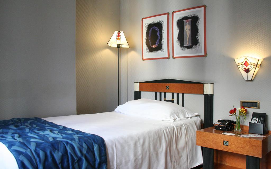 Classic Single Room,79964832:JPEG