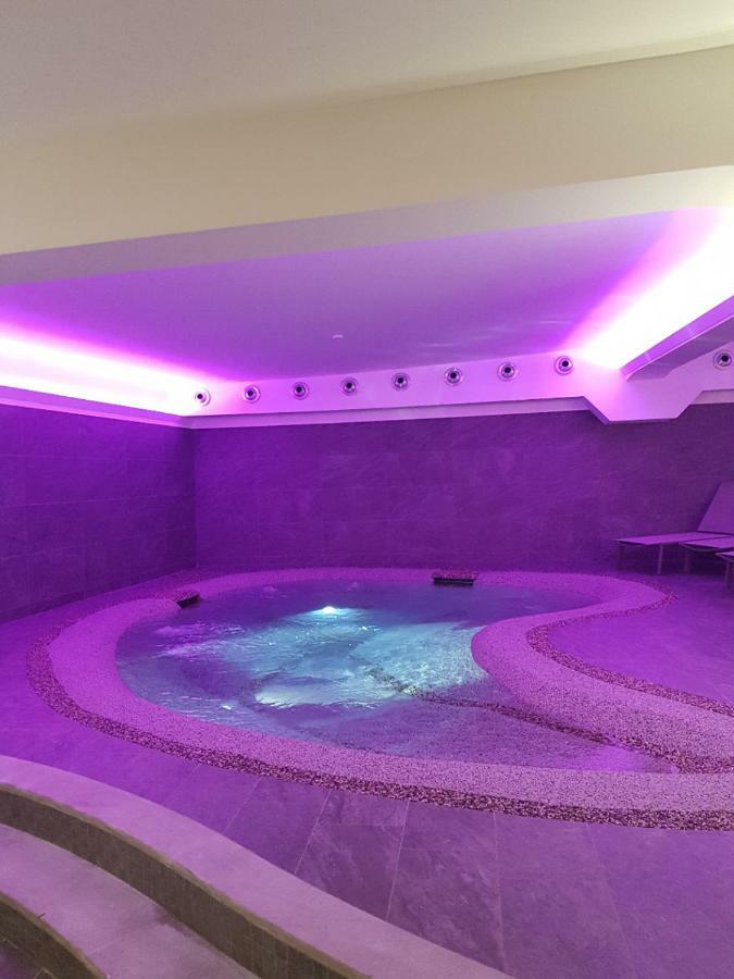Standard Double or Twin Room Spa Access,925674307:JPEG