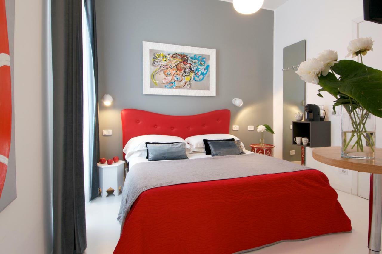 Suite with Spa Bath,815635922:JPEG