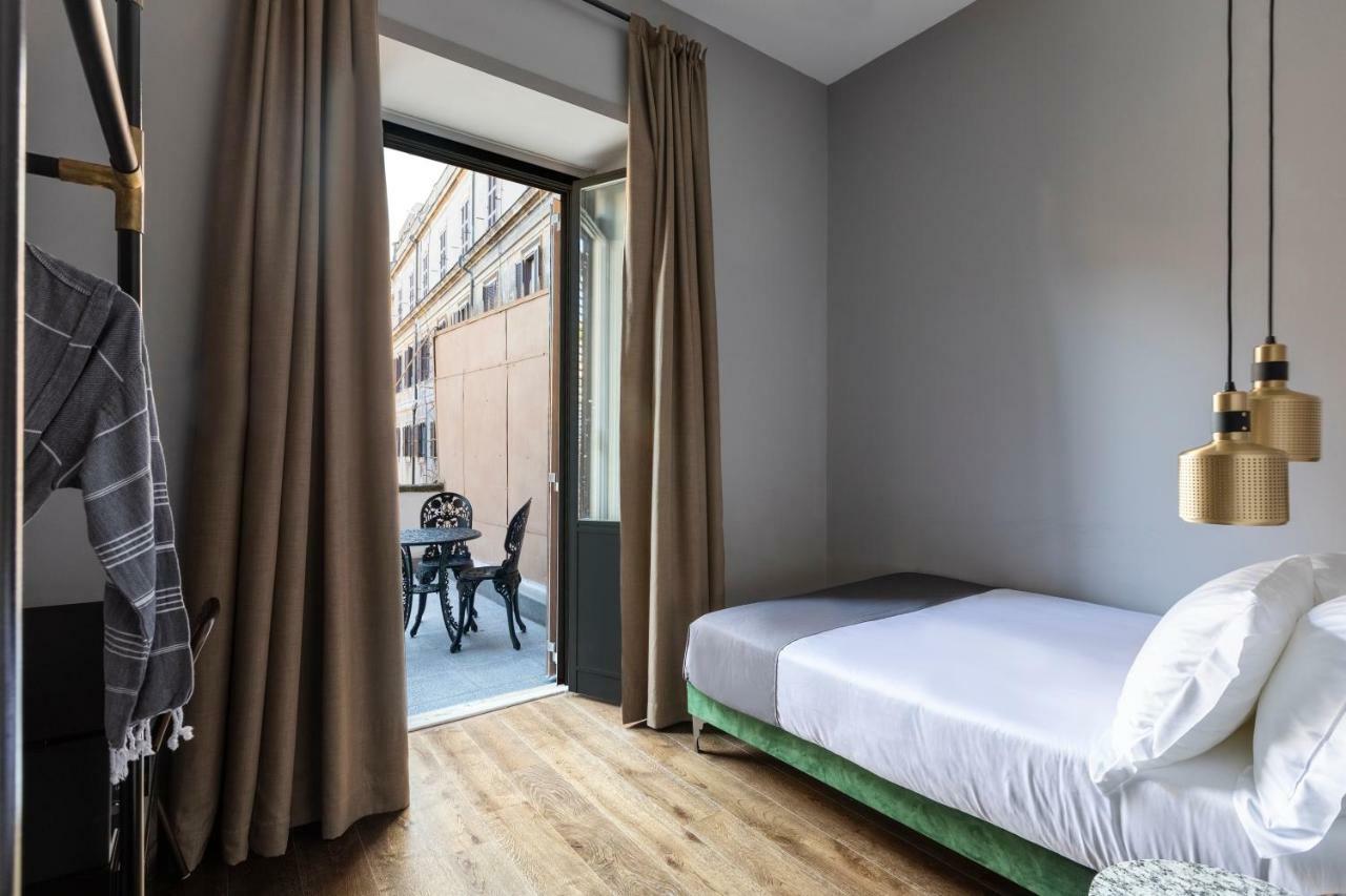 Single Room,769059853:JPEG