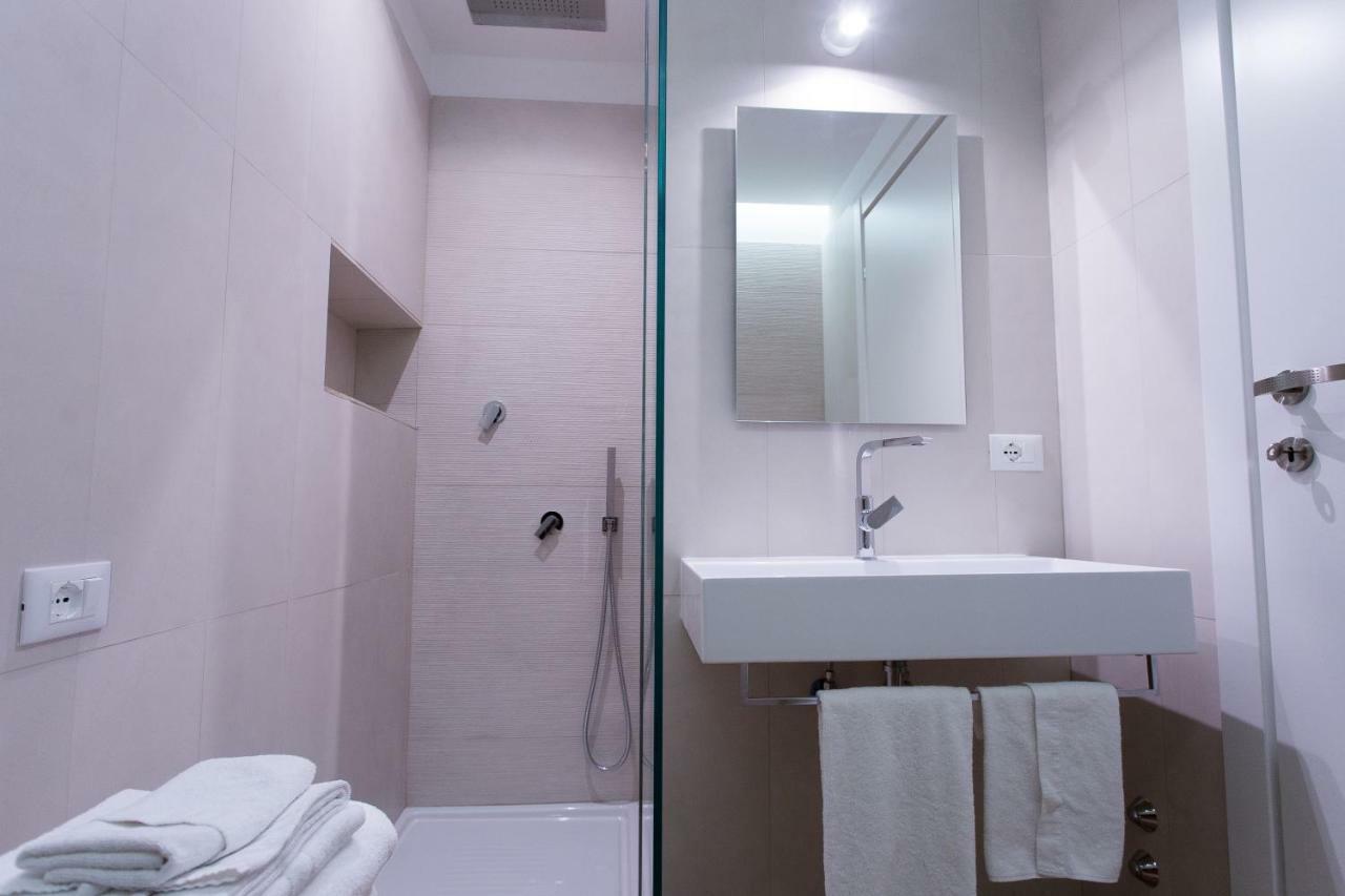Deluxe Triple Room Terrace