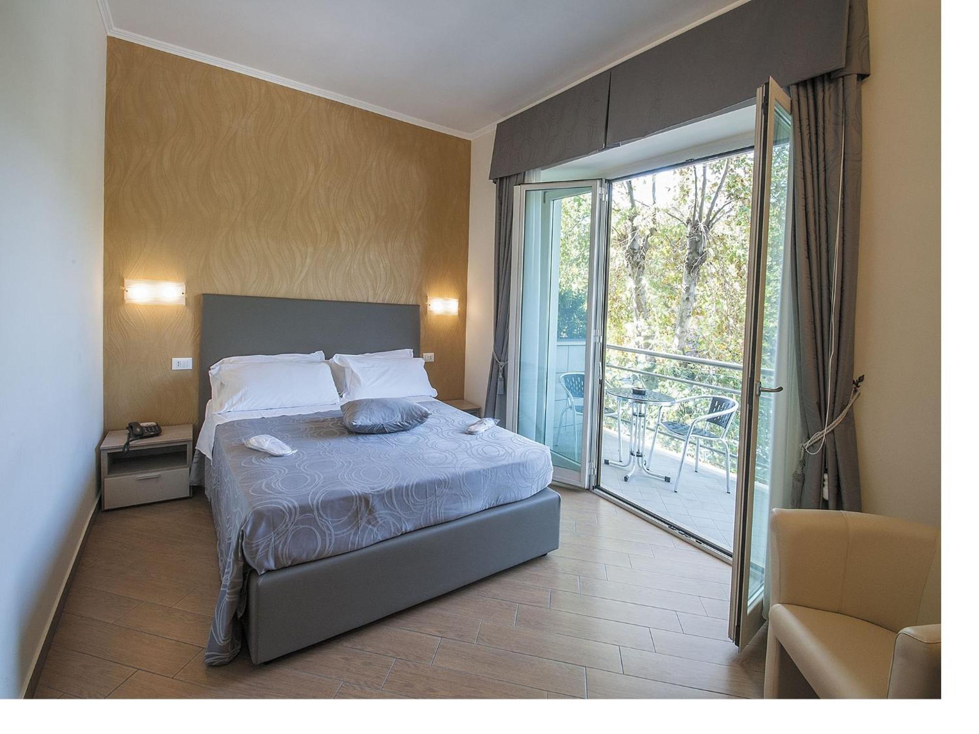 Double Room,249032565:JPEG