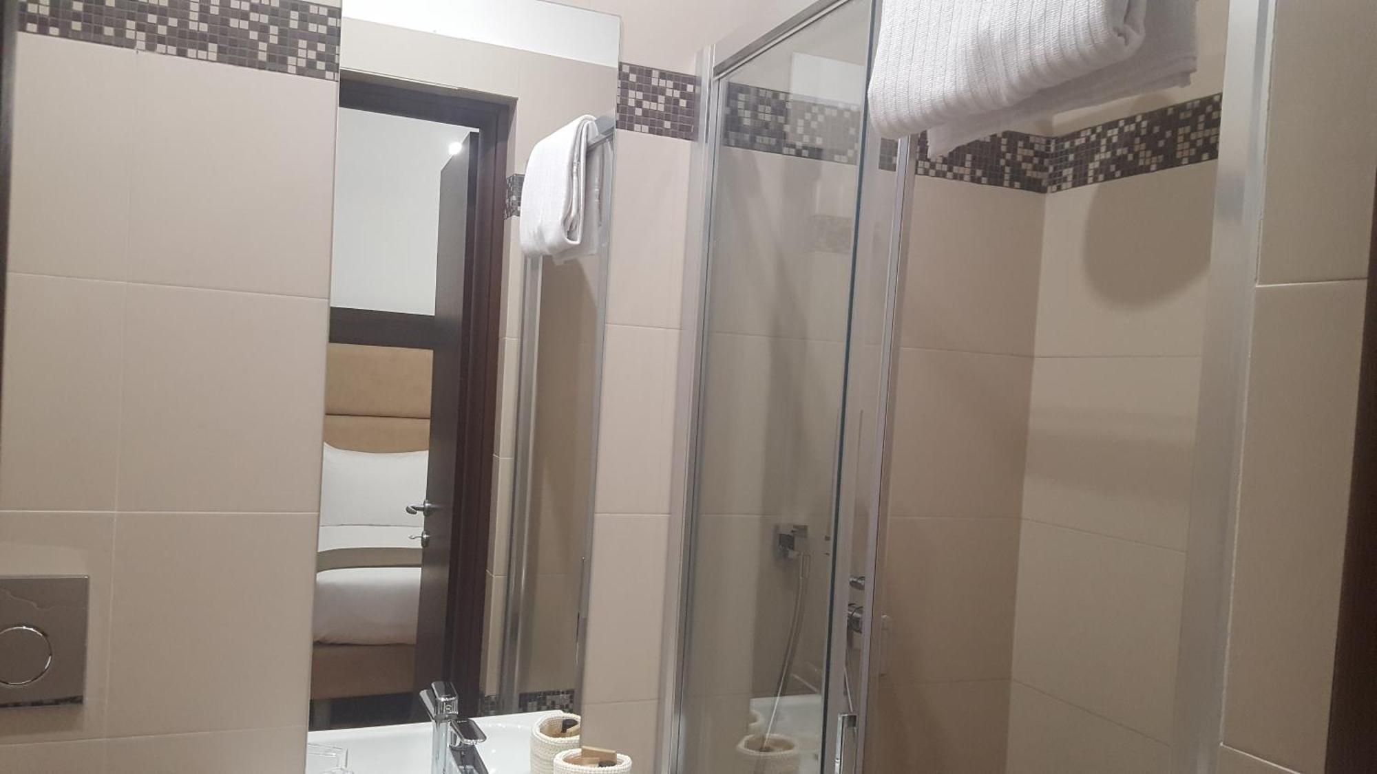 Superior Double Room,274062281:JPEG