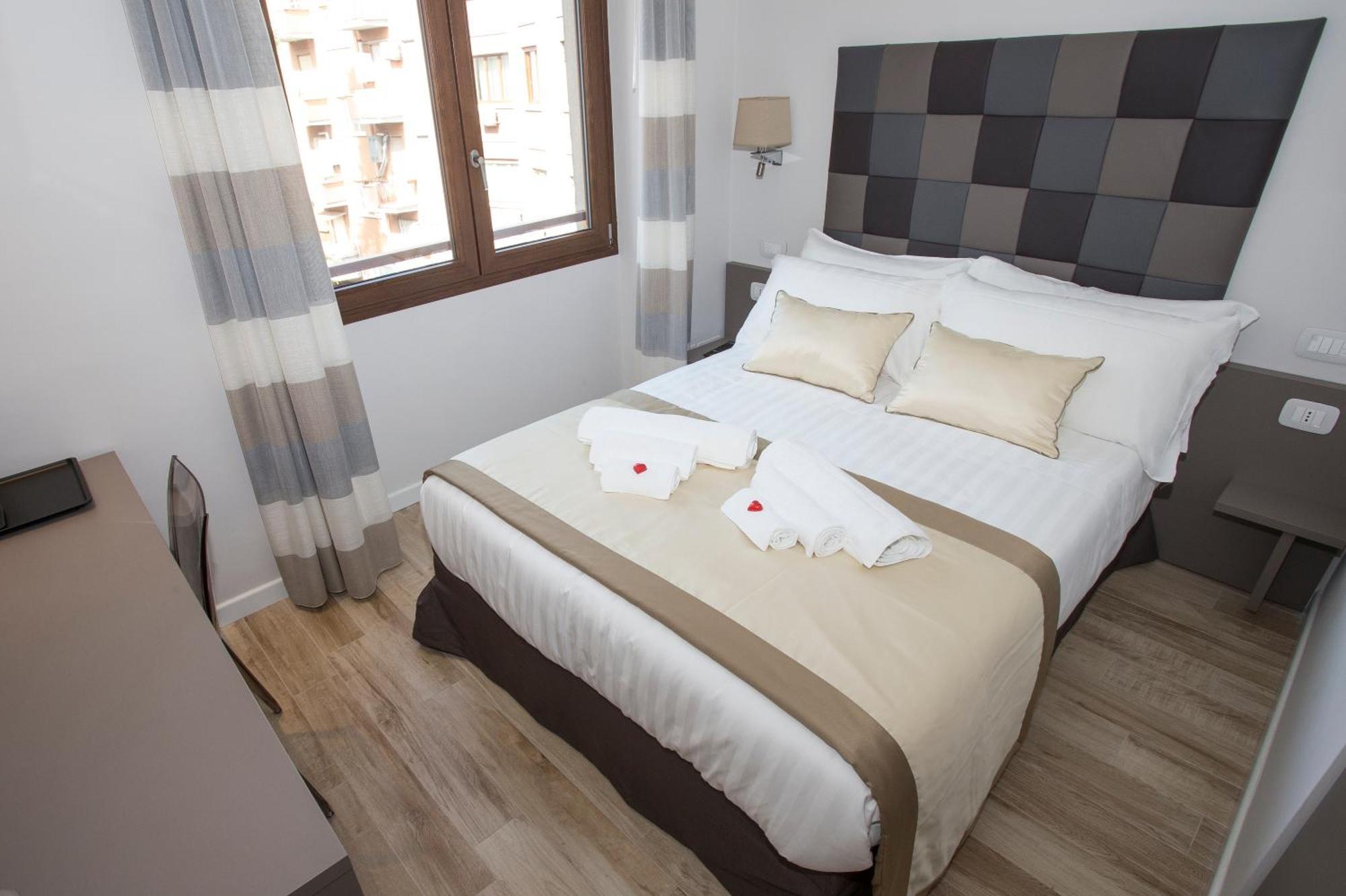 Economy Double Room,823085081:JPEG