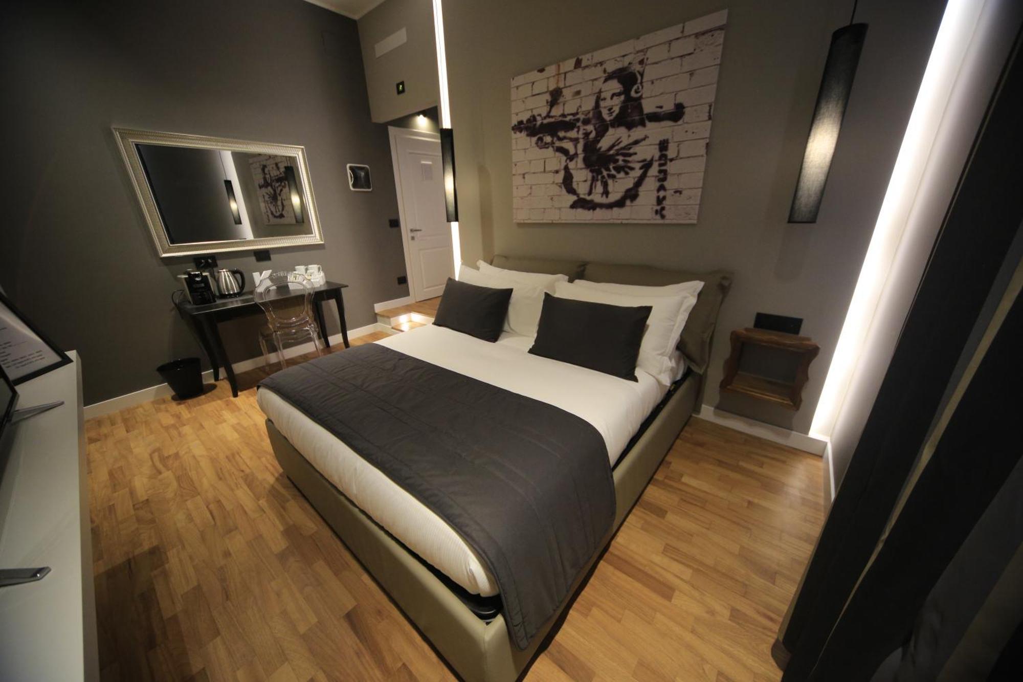 Double Room,823134869:JPEG