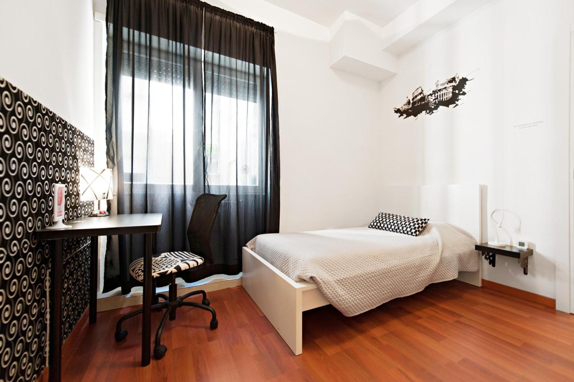 Single Room,223336526:JPEG