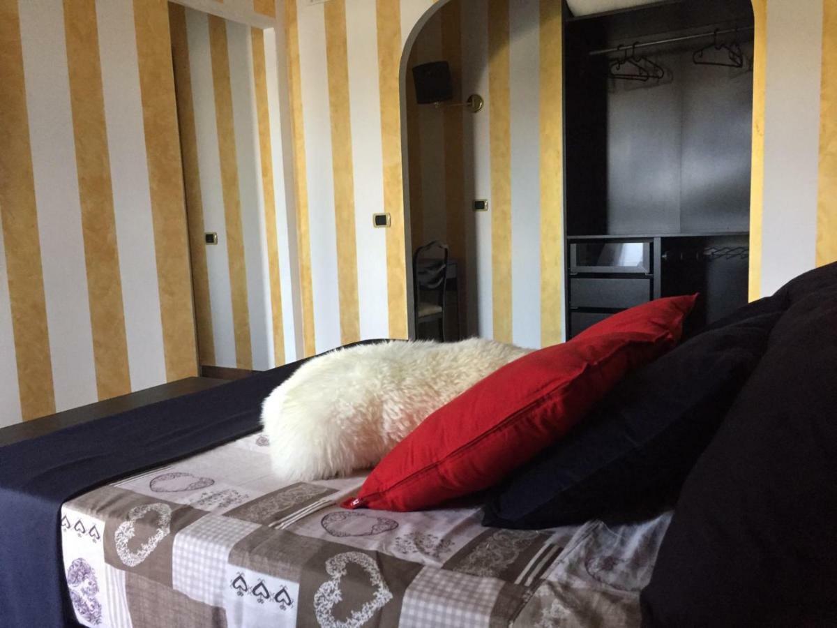 Superior King Room,827139581:JPEG