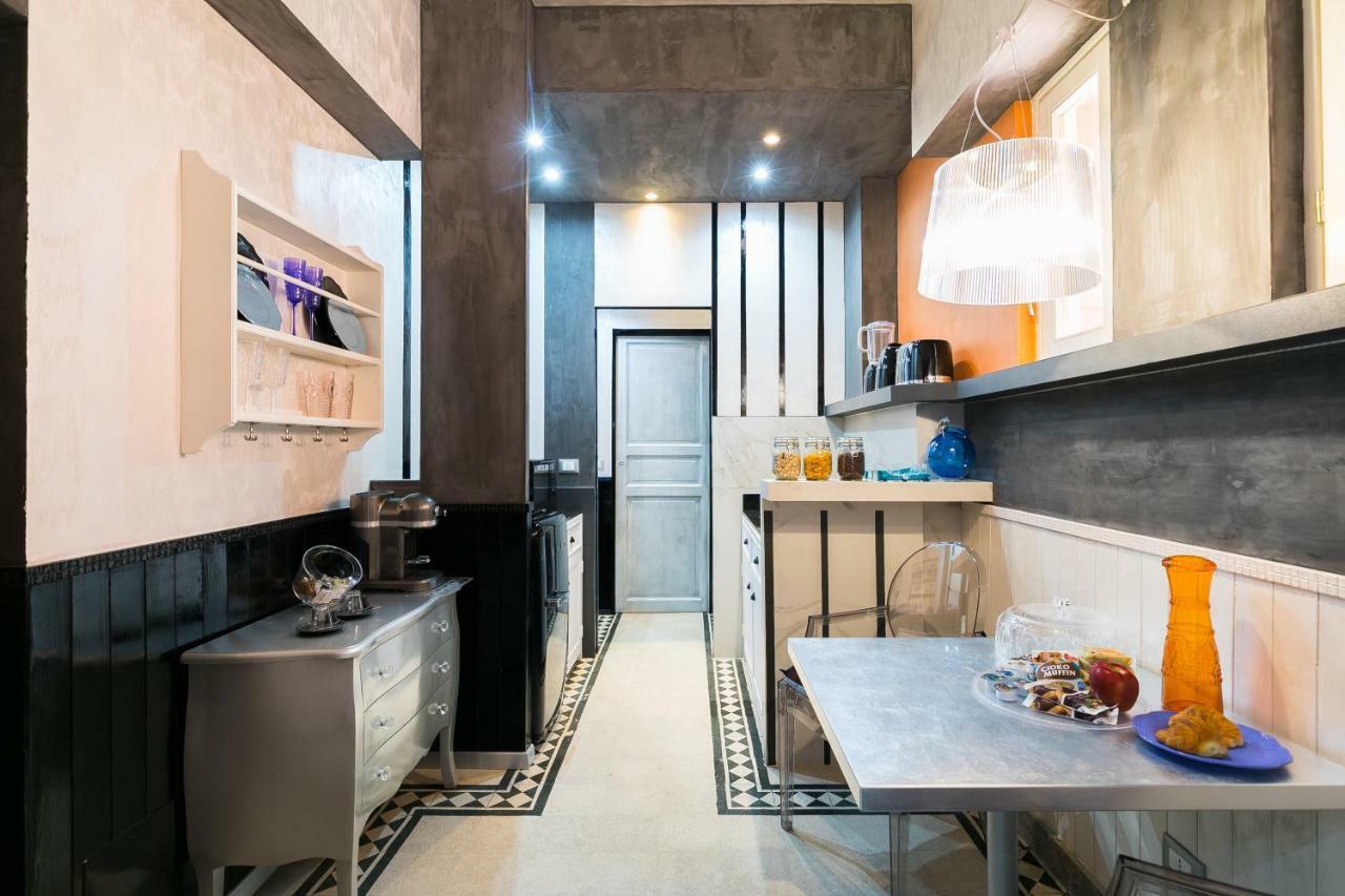 Penthouse One-Bedroom Apartment Terrace,830820416:JPEG