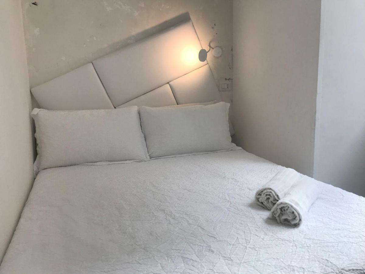 Double Room,830920028:JPEG