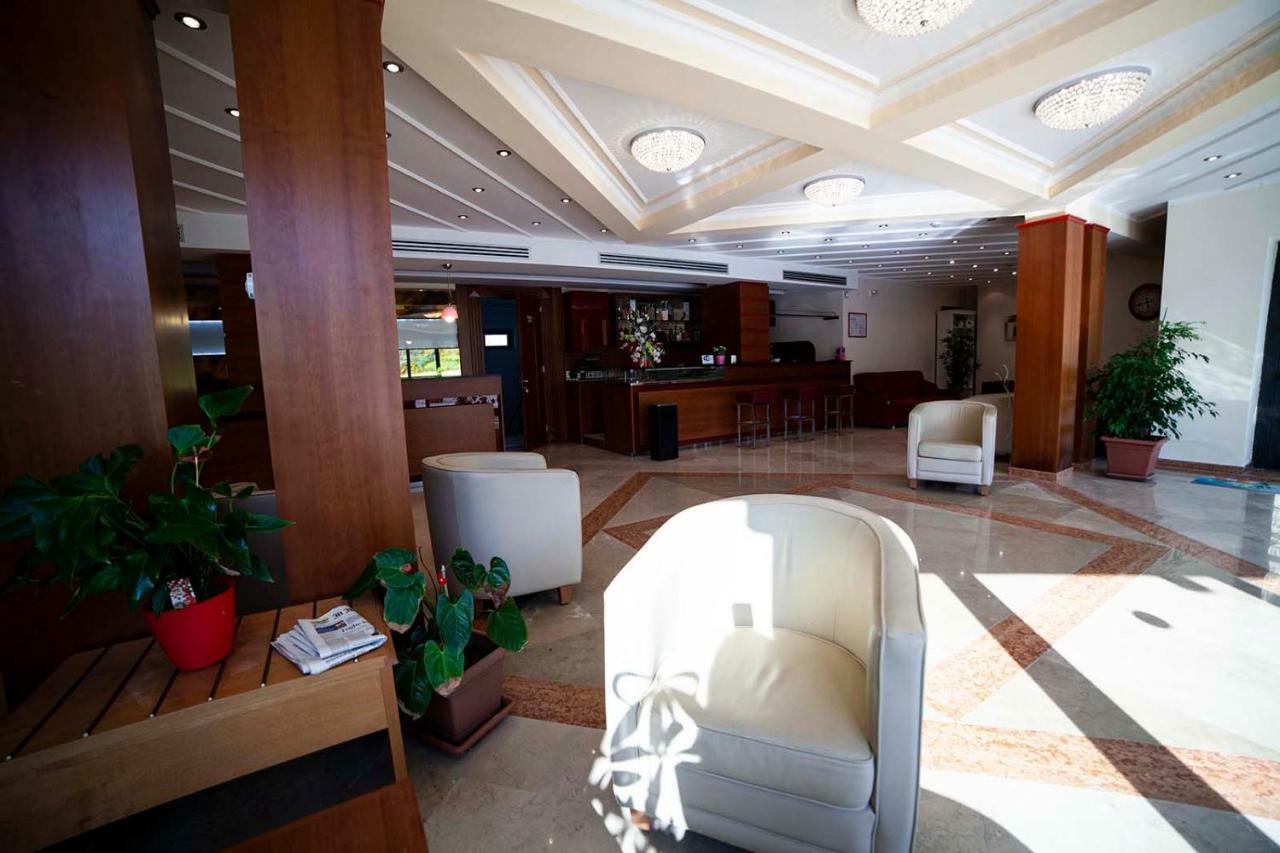 Deluxe Double or Twin Room Lake View