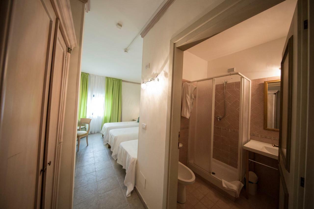 Dreibettzimmer