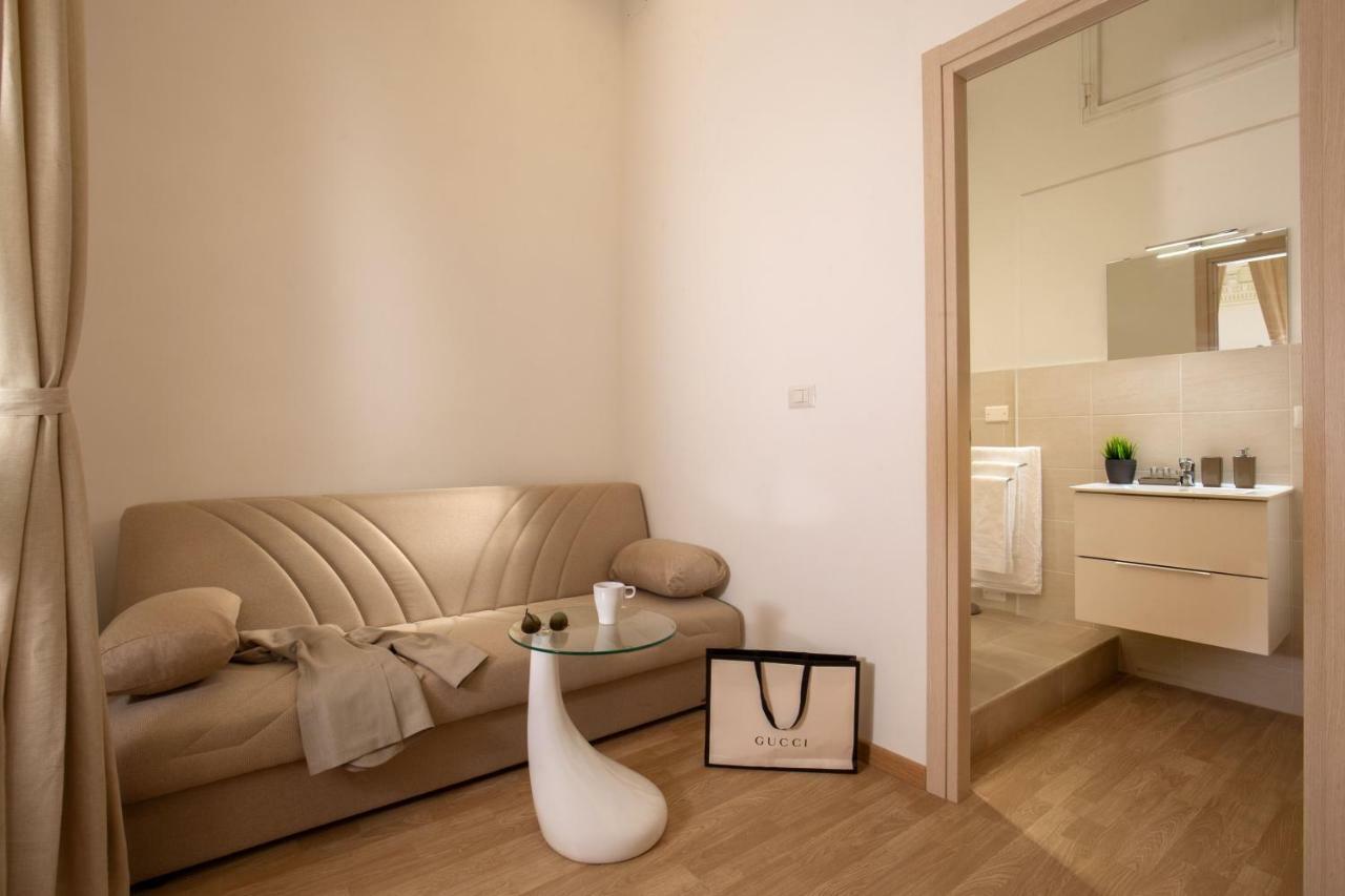 Triple Room,838524944:JPEG