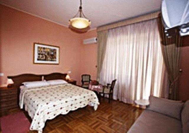 Double or Twin Room,8504183:JPEG