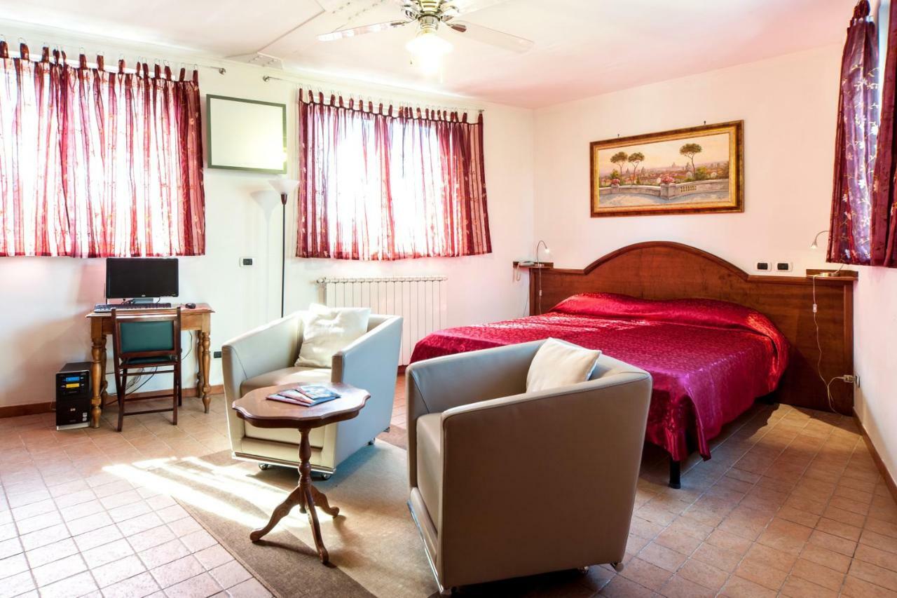 Double Room with Park View,878533400:JPEG