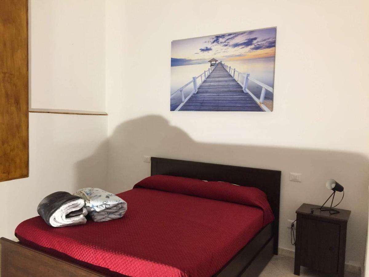 One-Bedroom House,889792981:JPEG