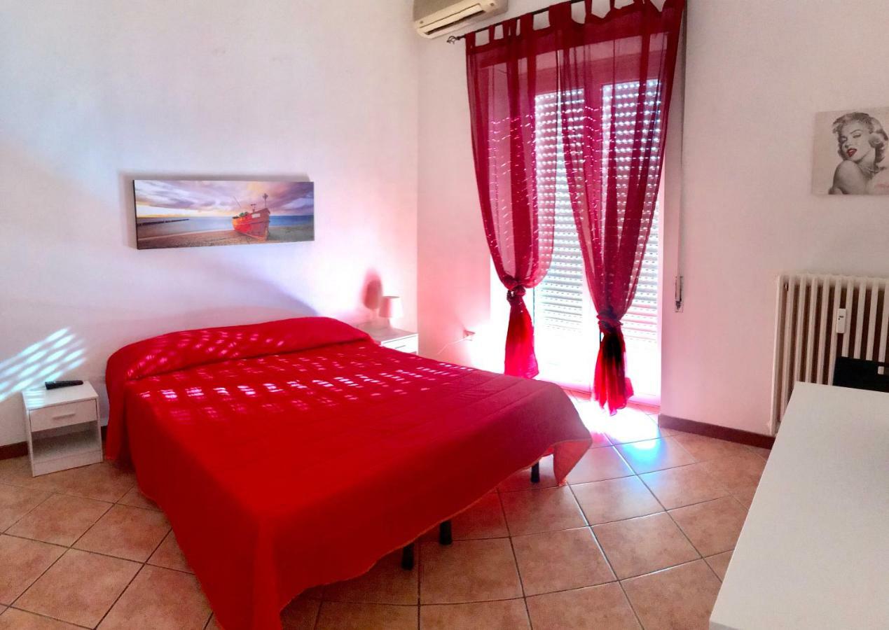 Deluxe Double or Twin Room Private External Bathroom,909547465:JPEG