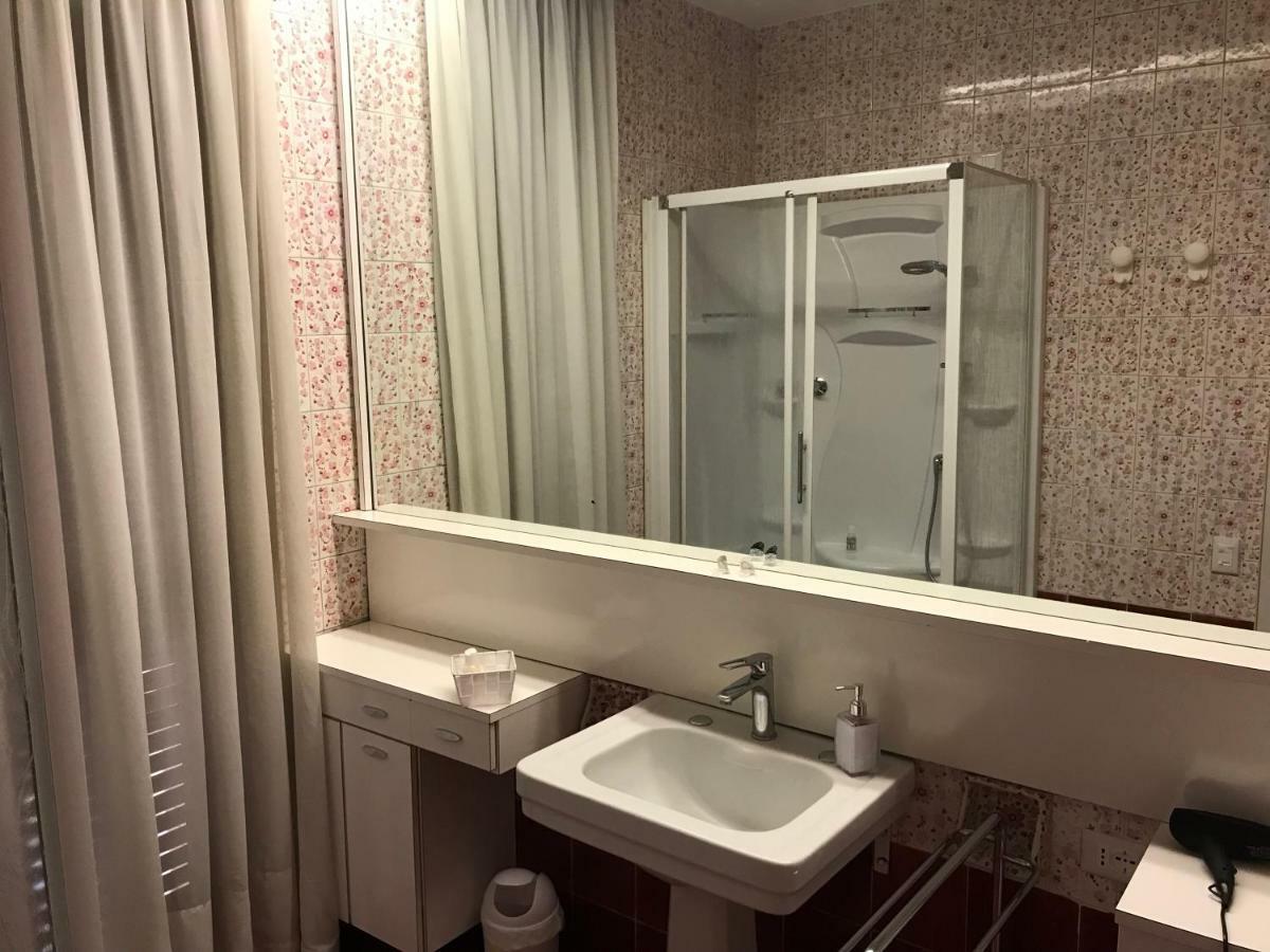 Double or Twin Room,869535974:JPEG