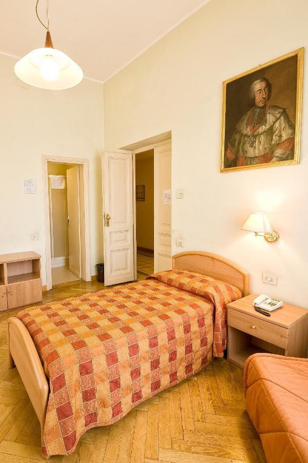 Quarto Individual com Chuveiro
