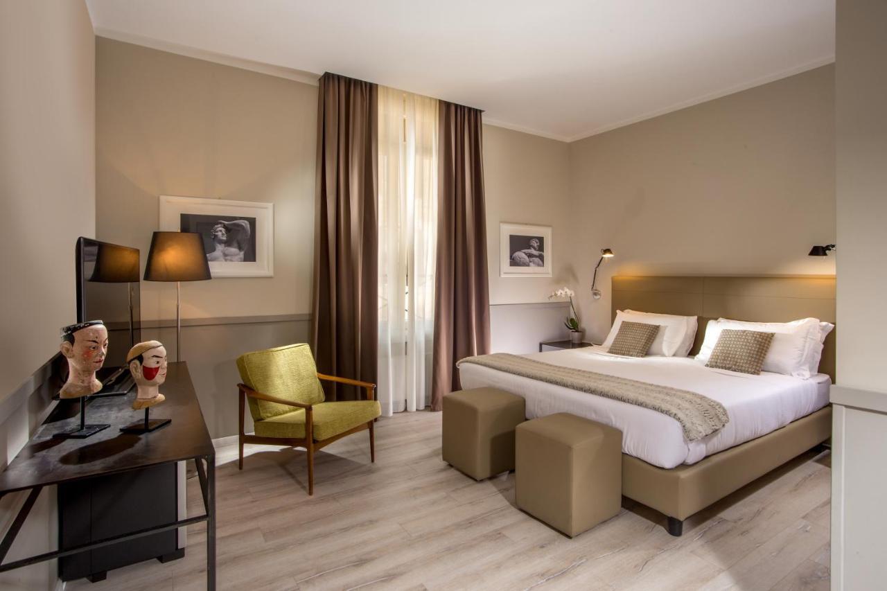 Large Double or Twin Room,949345801:JPEG