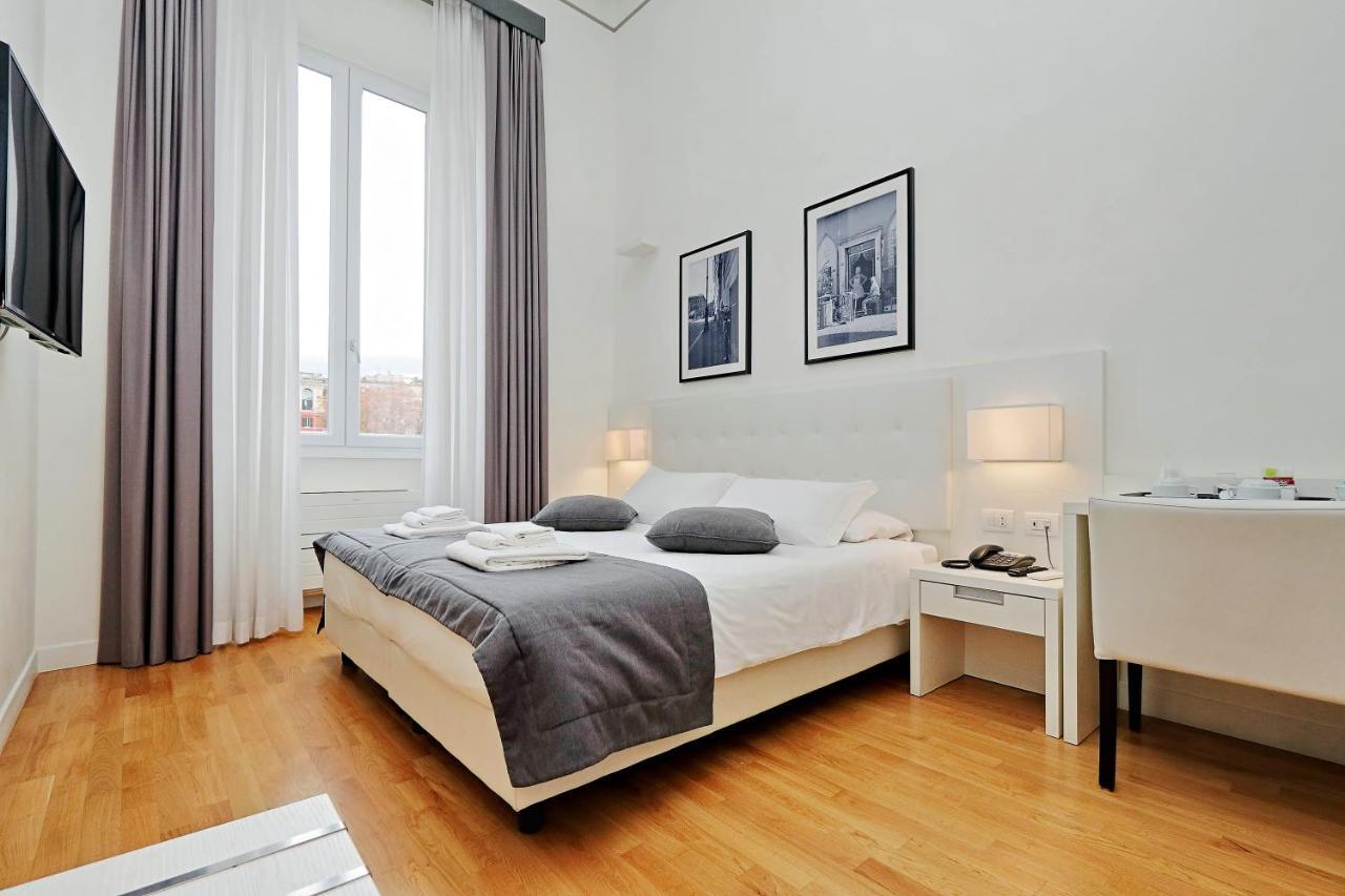 Deluxe Double or Twin Room City View