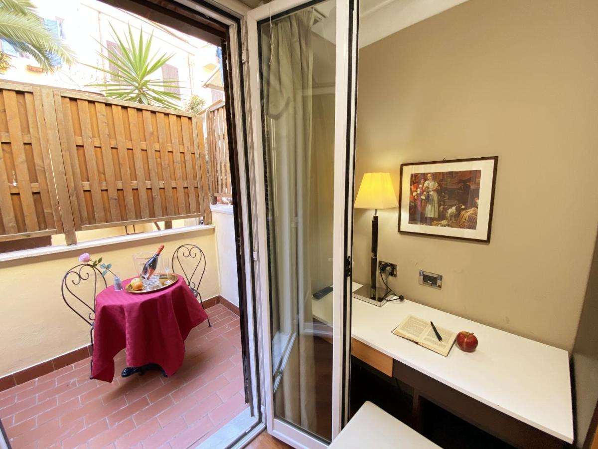 Double Room,968115064:JPEG