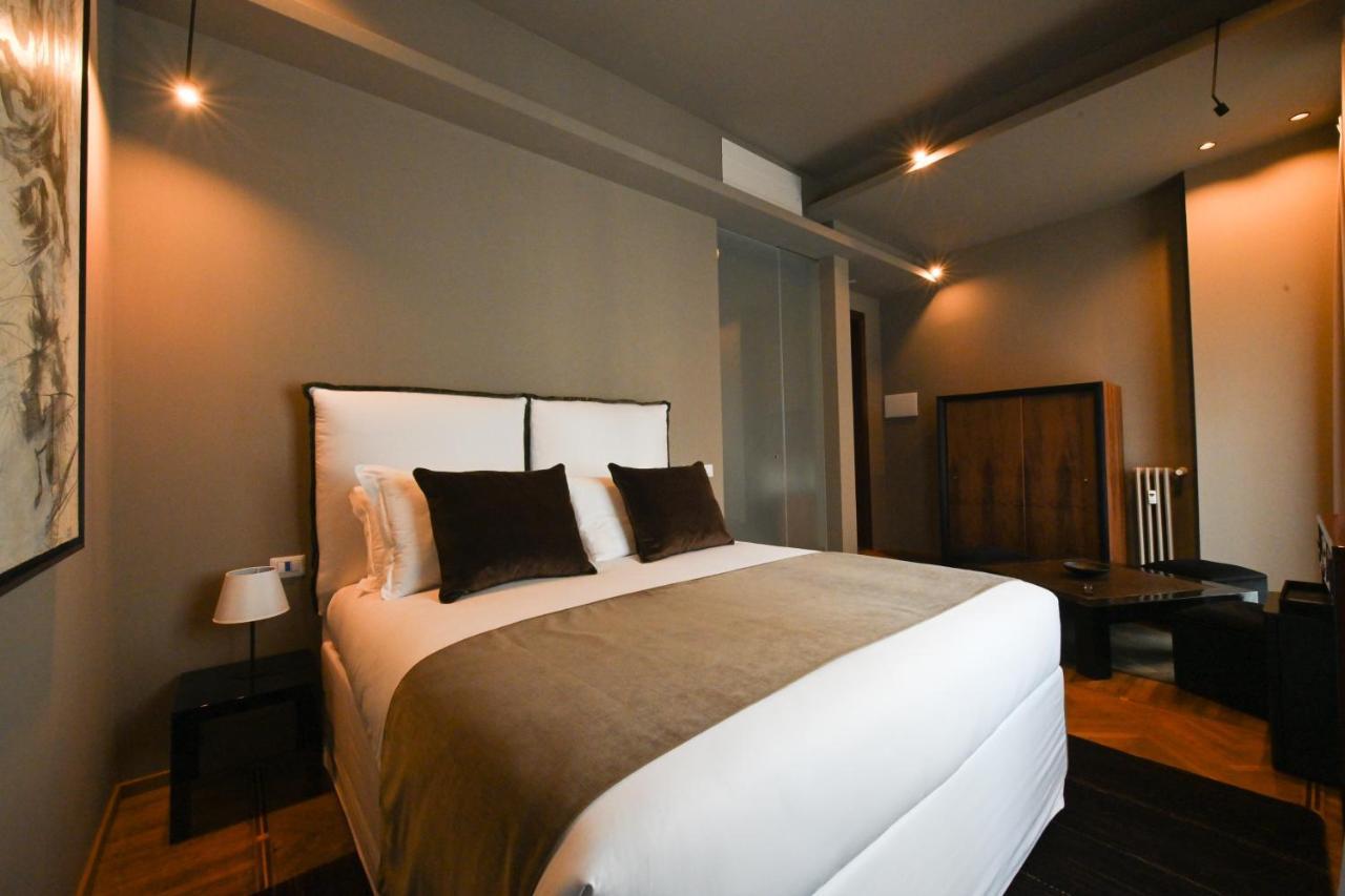 Two Connecting Double Rooms