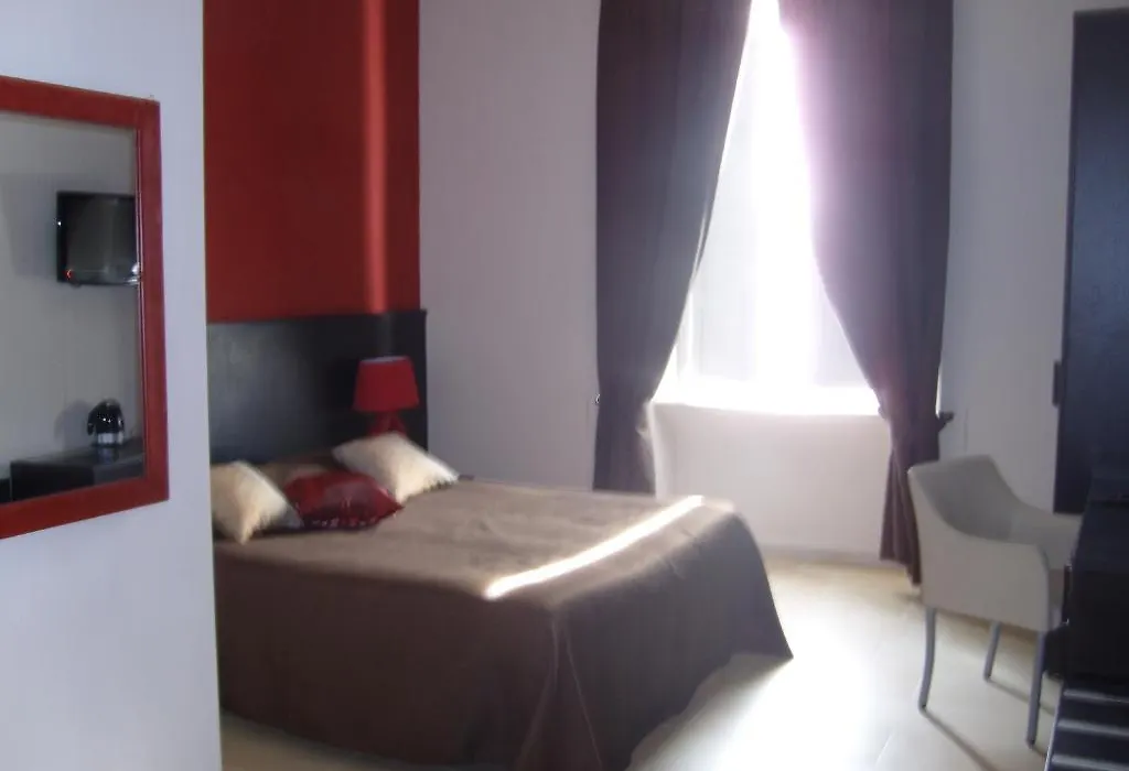 Inncentral Guesthouse-1