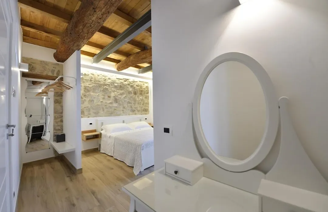 Le Benedettine Affittacamere Relais-1